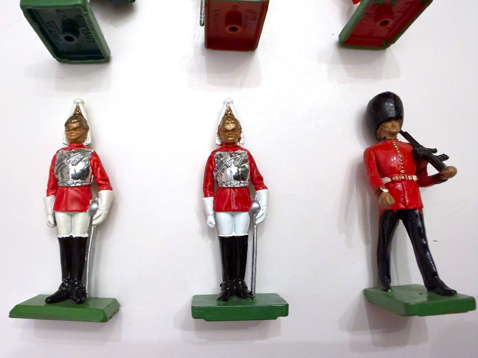 W Britains Toy Soldiers 1990 (Set of 7) - Scots Guard, Beefeater, Life Guards