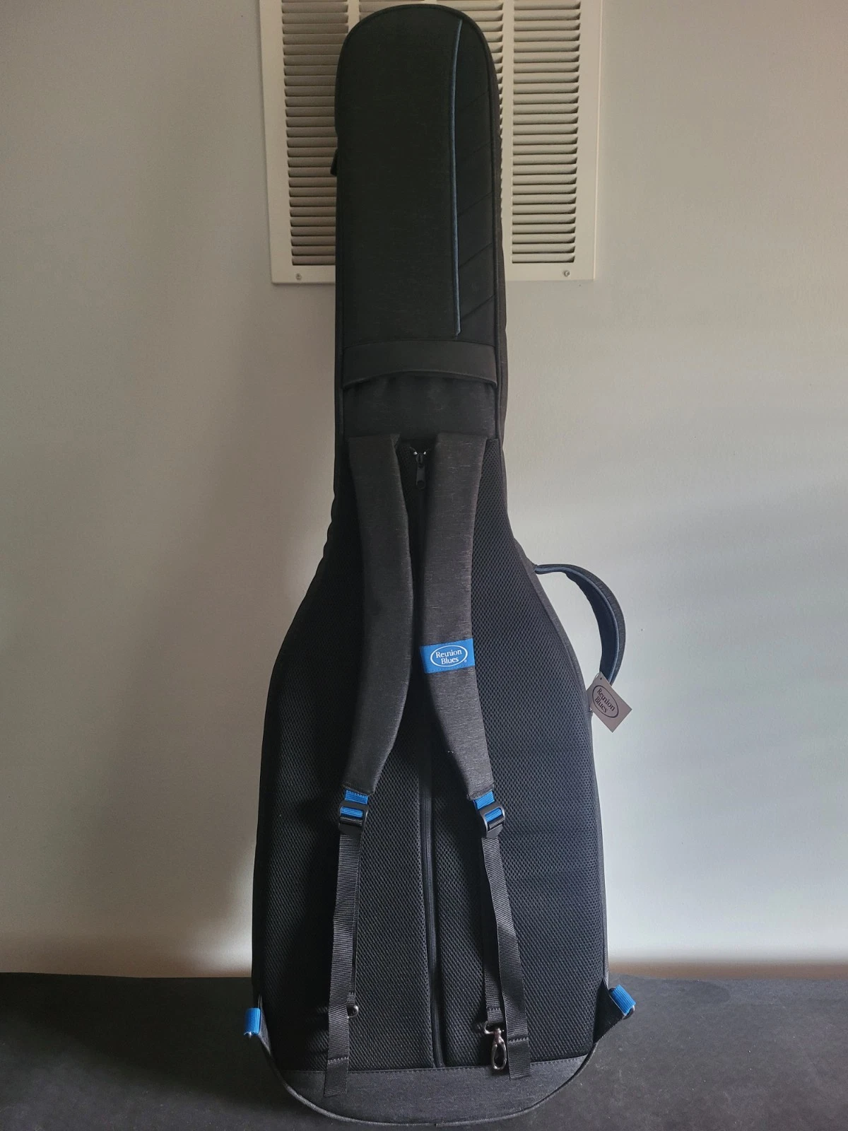 Squier 40th Anniversary Vintage Edition P-Bass w/ Reunion Blues Continental Bag image 8