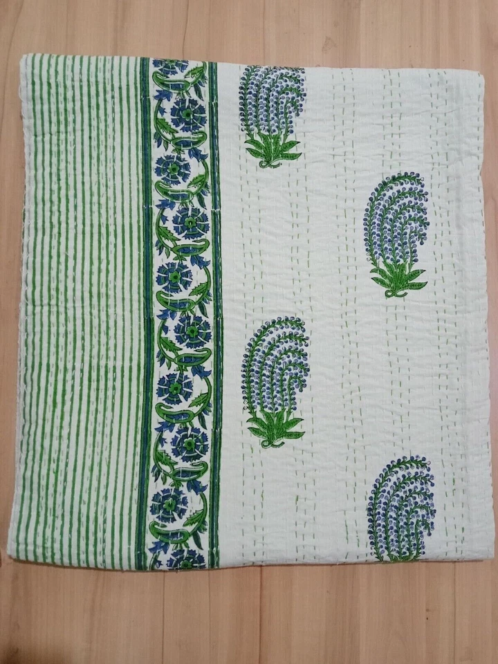 Manta edredón Kantha estampado verde indio blanco algodón tamaño king colcha tiro Foto 3 de 4