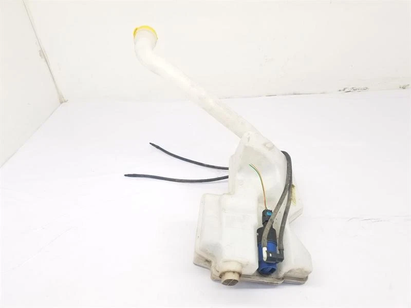 2017 RENAULT CLIO SCREEN WASH WASHER BOTTLE 289103346R - Image 4 of 4