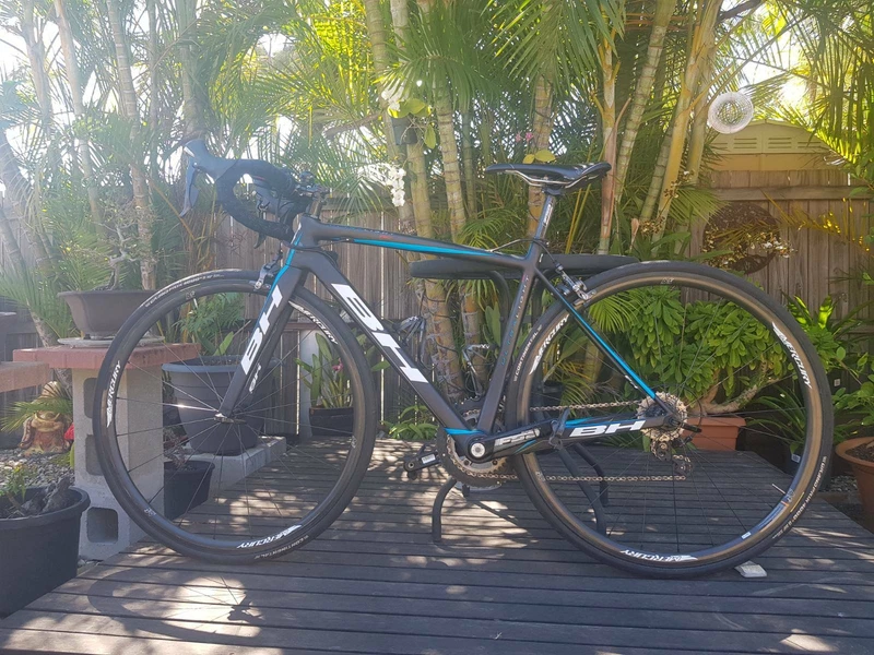 carbon road bike gumtree