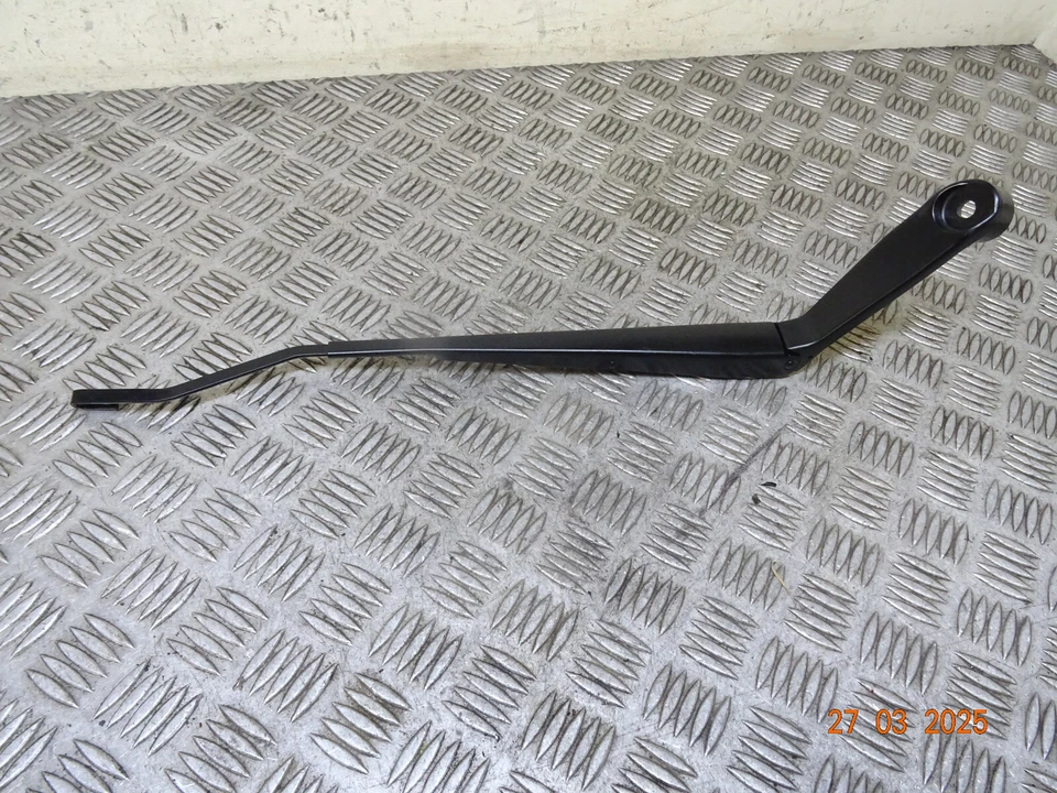 SUZUKI S-CROSS ALLGRIP 2023 AKK 1.5 HYBRID MK1 PAR DE BRAZO LIMPIAPARABRISAS DELANTERO REF6067 Foto 2 de 4