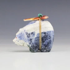 NATIVE AMERICAN ZUNI SODALITE BEAR FETISH BY LELAND BOONE & DAPHNE QUAM