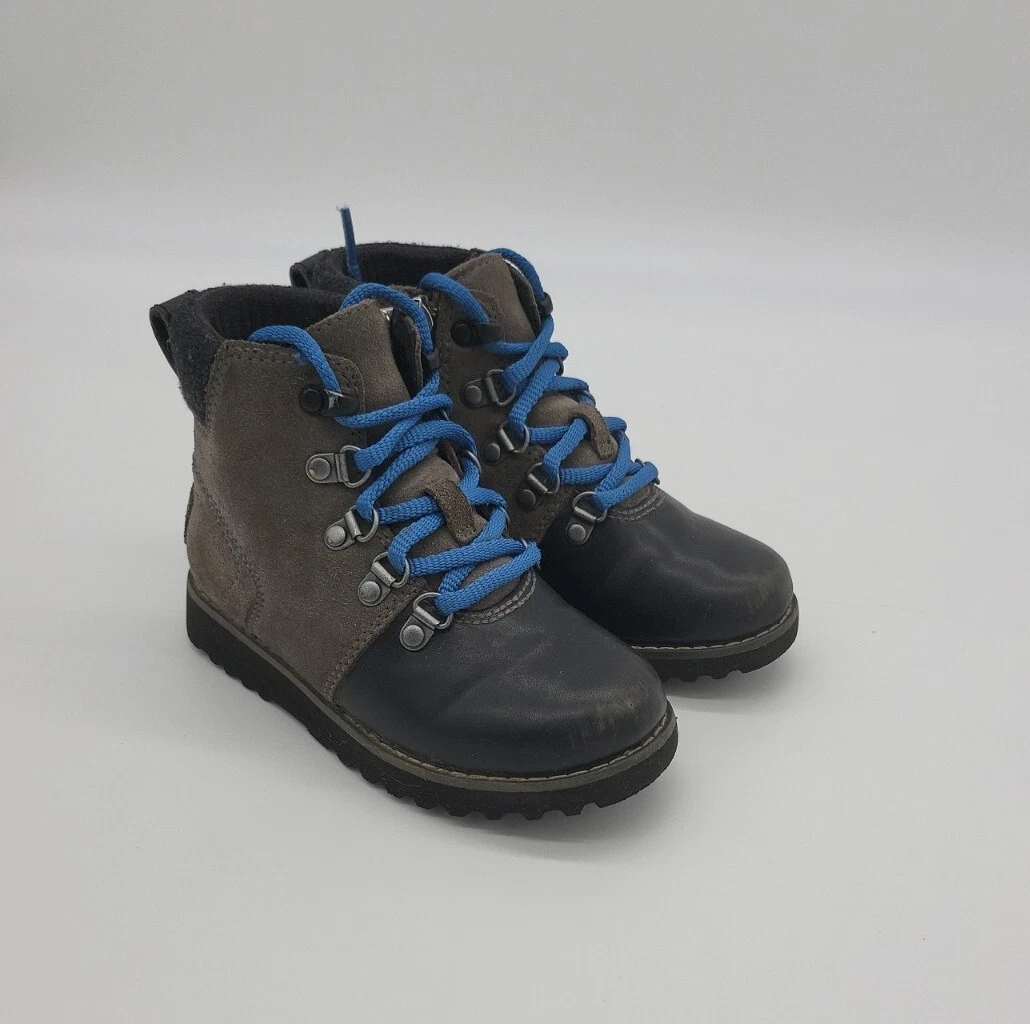 Ugg holmar boots deals