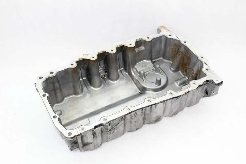 Volkswagen Golf Jetta MK6 2010-2014 2,0 L TDI CJAA cárter de aceite del motor 03G103603 Foto 3 de 4