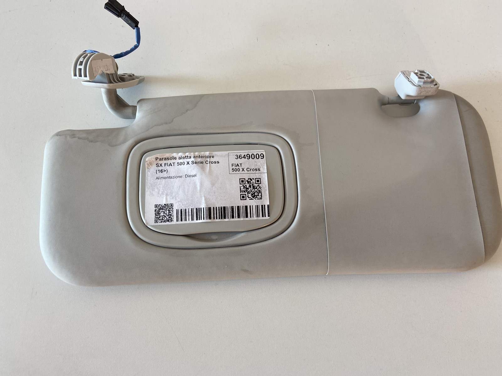 PARASOLE ALETTA ANTERIORE SX PER FIAT 500 X Serie Cross 735753359 (16>)