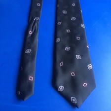 Men's tie Johnny Carson made in USA 100% polyester 58β Black.