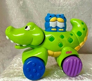 alligator push toy