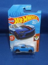 Hot Wheels 18 Camaro Ss Muscle Mania Series 810 Blue Die-cast 164 Scale Hot Wheels 18 Camaro Ss Muscle Mania Series 810 Blue Die-cast 164 Scale
