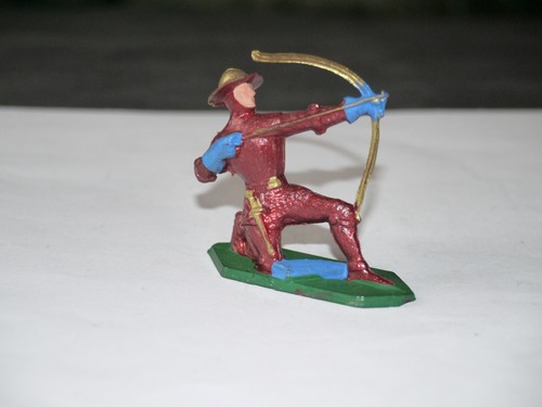 FIGURINE STARLUX MOYEN AGE ARCHET BORDEAUX A GENOUX - Picture 2 of 2