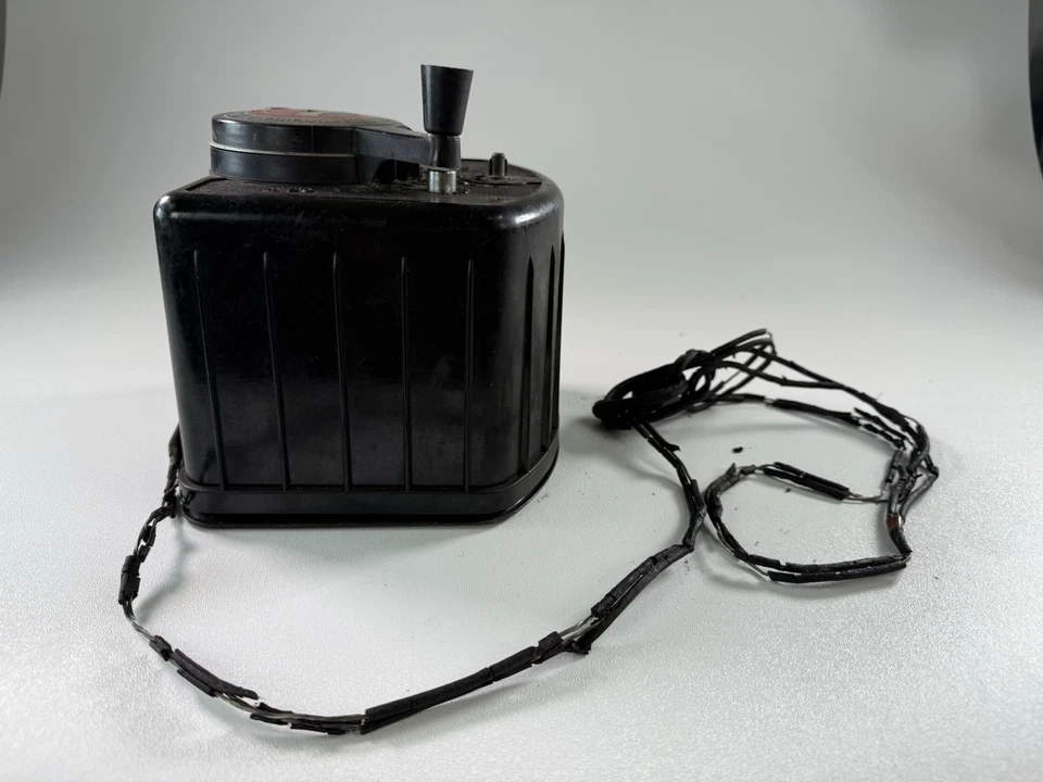 Transformador vintage Lionel Trainmaster tipo KW 115 voltios 60 ciclos - se vende como está Foto 4 de 4