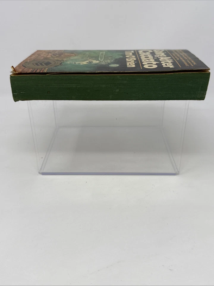 Going After Cacciato by Tim O'Brien 1979 2nd Dell Printing Mass Market PB - Image 4 of 4