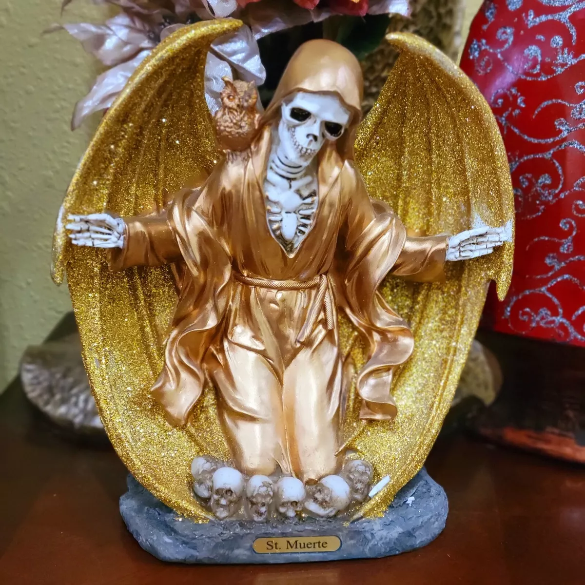 Santa Muerte Statue kneeling Gold Rose gold glitter Holy Death figurine winged