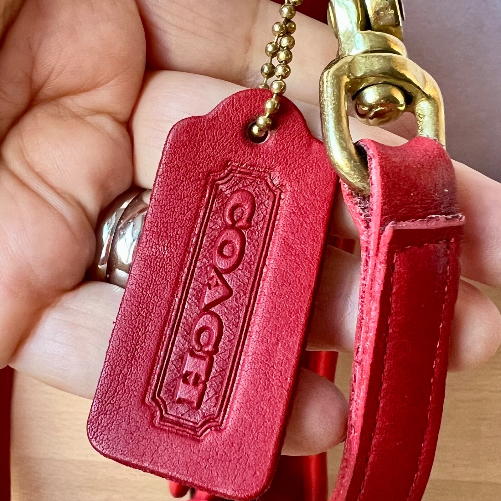 VINTAGE 1990’S COACH CHEERY RED LEATHER SHOULDER BAG IN GREAT PRELOVED CONDITION image 2
