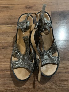 clarks bendables wedge sandals