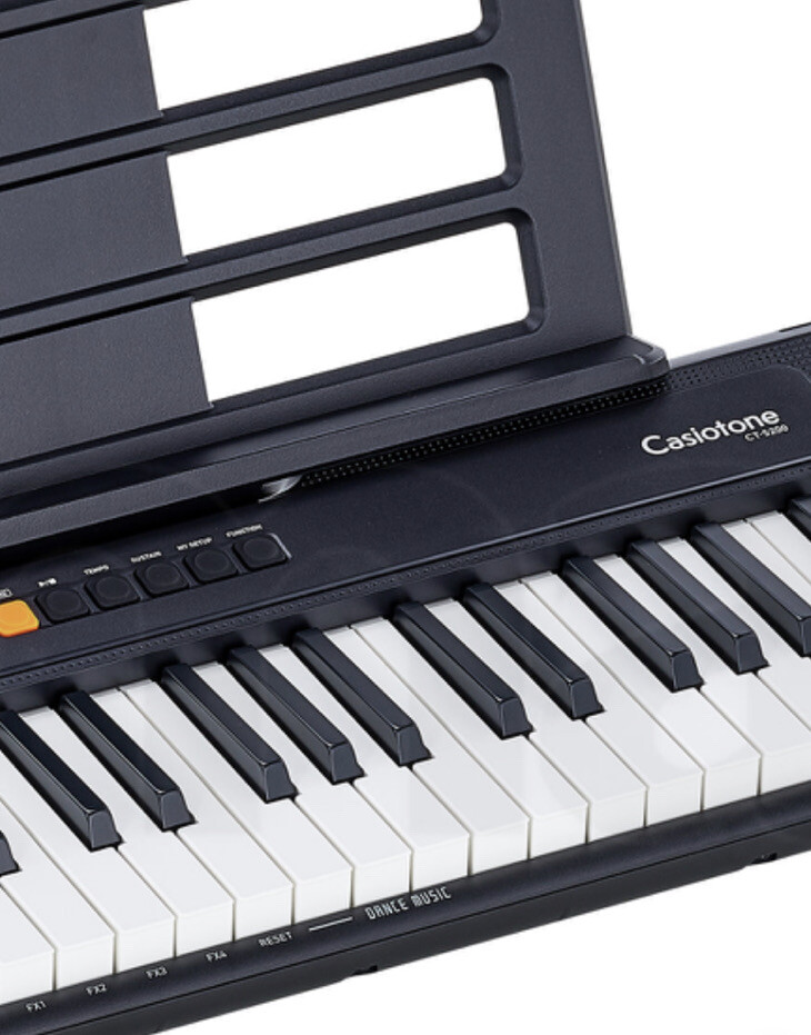 【中古美品】CASIO　CT-S200BK Casio CT-S200RD PPK 61-Key Premium Keyboard Pack with Stand