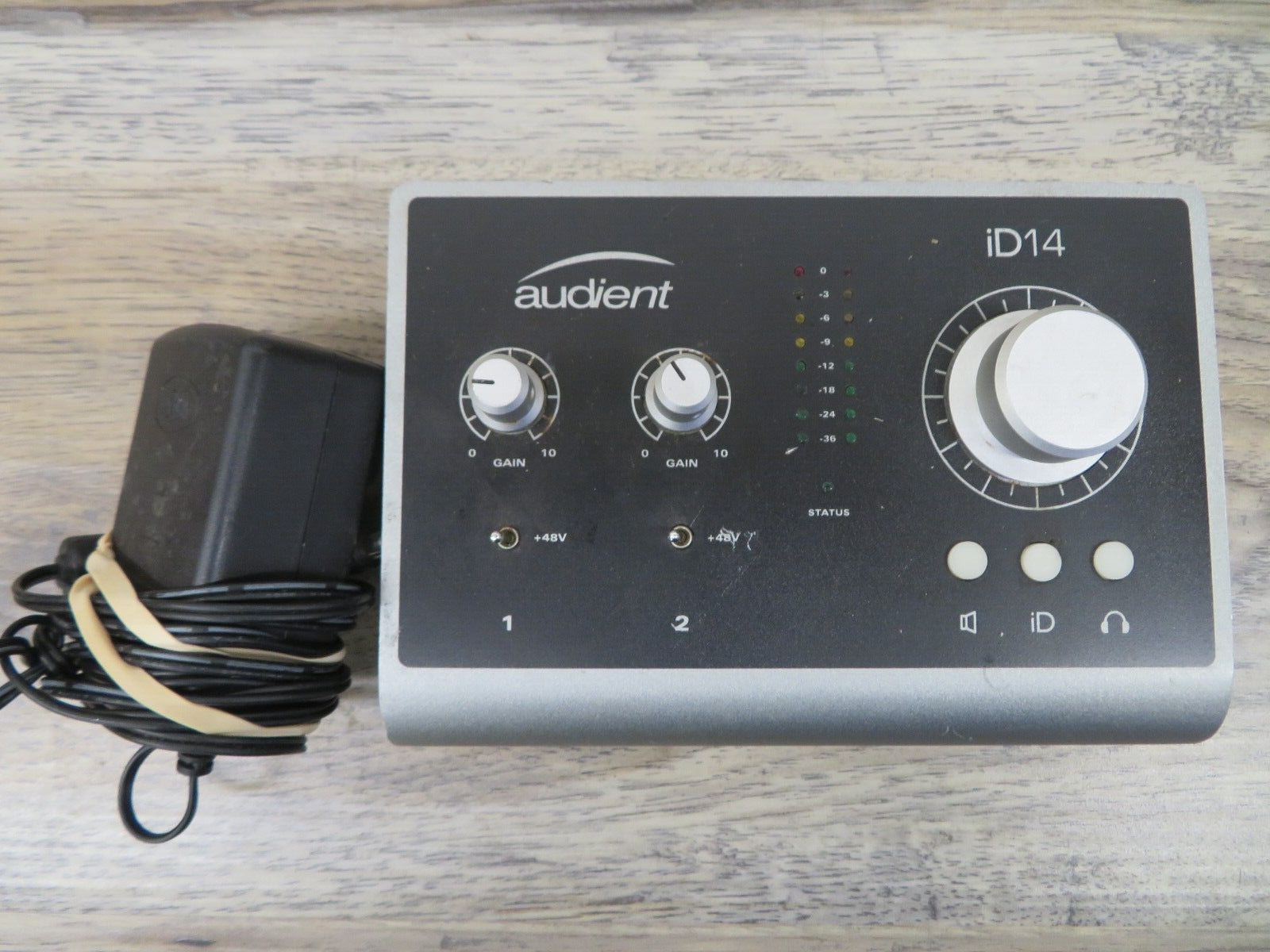 Audient ID14 USB Audio Interface - Silver