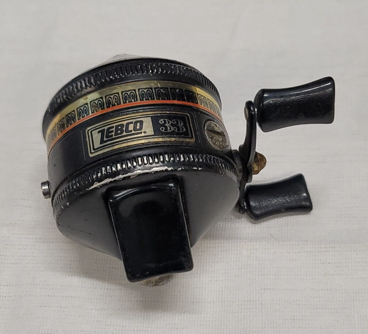 Vintage Zebco 33 Spin-Cast Fishing Reel Good Used Condition 