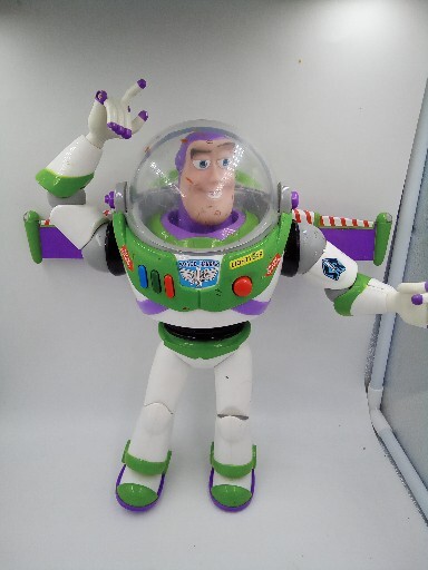 Picture 3 of 24