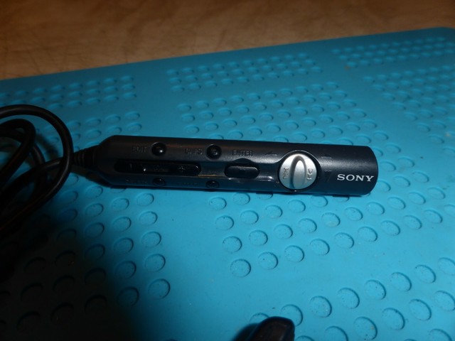 Télécommande Sony pour lecteur minidisque portable Walkman MD - Grade A
