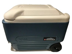 igloo maxcold 40 roller cooler