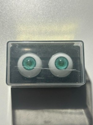REAL EYES Glastic Realistic Lifelike Doll Eyes 20mm Pair 1992 GREEN