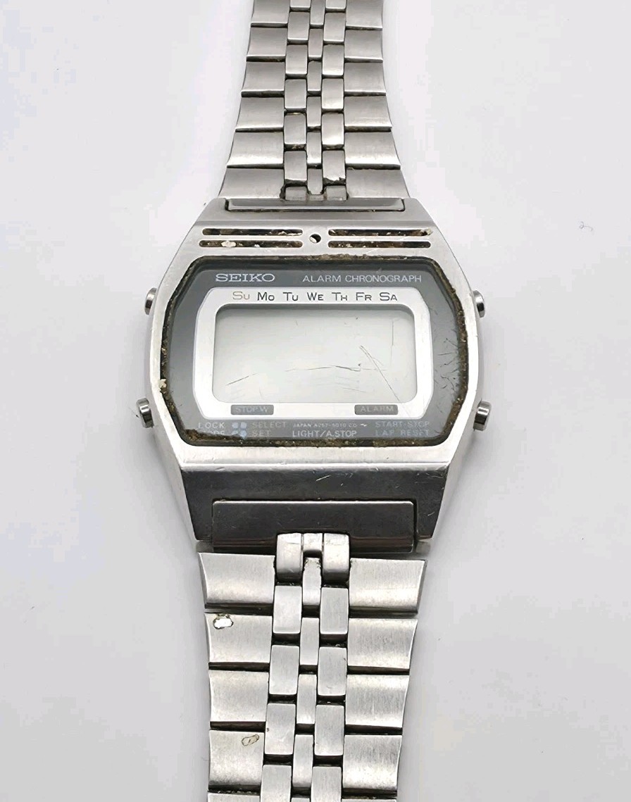 Vintage Seiko A257-5010 LCD Wrist Watch For Parts Or Repair Untested