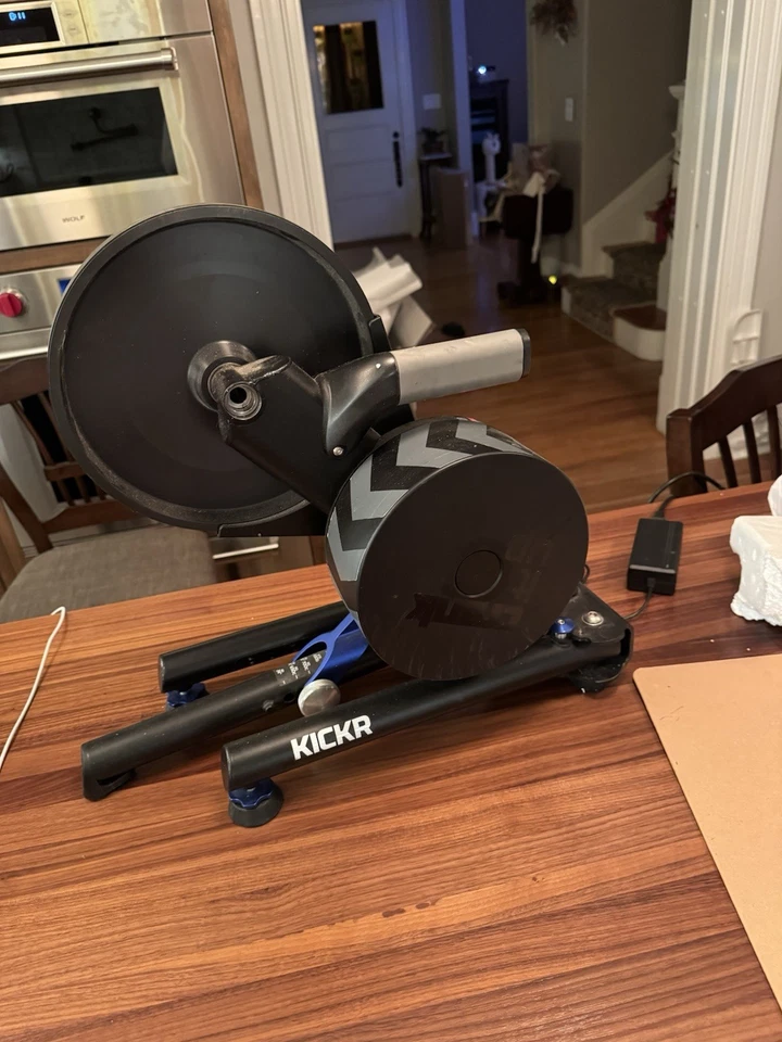 Wahoo Kickr Smart Power Trainer - WFBKTR120 Foto 4 de 4