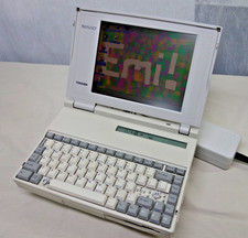 TOSHIBA T4700CT 486 8M 350MB con alimentatore HP Win95 Autocad 14 ricambi riparazione