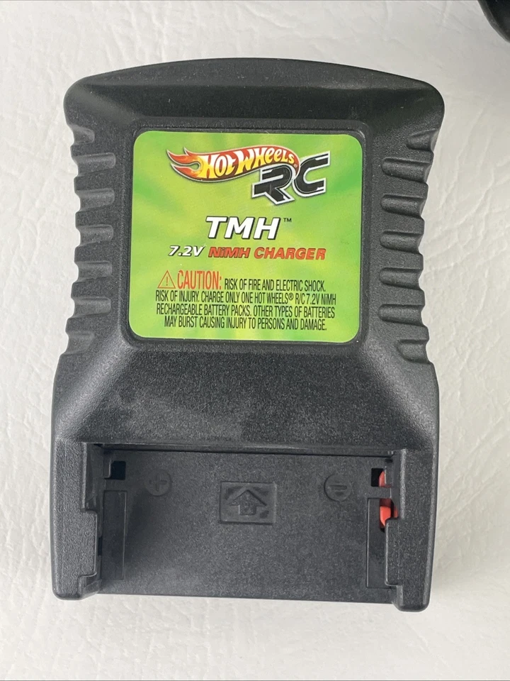 Hot Wheels RC Terrain Twister Remote Control Vehicle Green Rechargeable Battery - Image 4 of 4