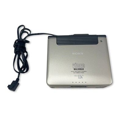 Sony GV-D900 NTSC MiniDV Video Walkman 5.5 inch LCD Monitor Made