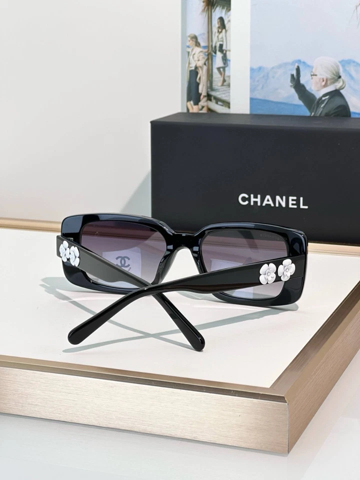 Nuevas Gafas de Sol Chanel Auténticas Negras Cuadradas Camelia Flor Perla Nuevas con Etiquetas Foto 3 de 4