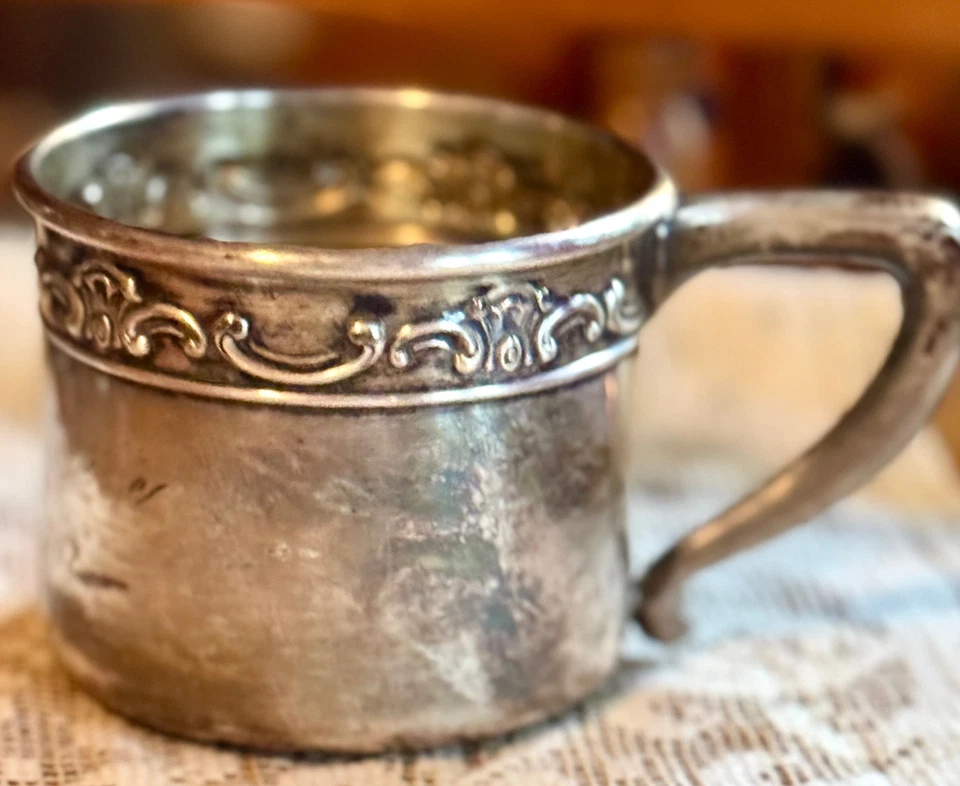 VINTAGE GORHAM STERLING SILVER STRASBOURG PATTERN BABY CUP, 74 GRAMS. EUC - Image 2 of 4