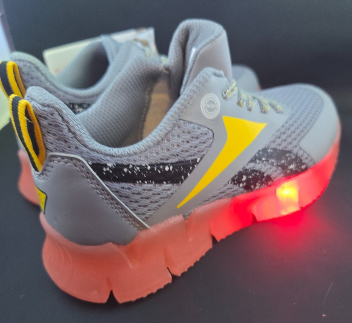 NEW! Reebok Blippi Zig N Glow Youth 13.5 Gray Unisex Elastic Lace Light Up Shoes thumbnail 2
