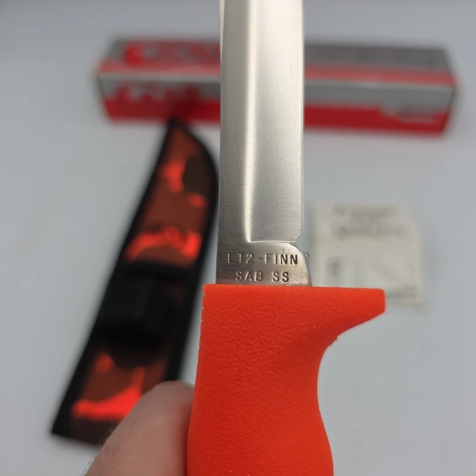 Cuchillo funda camuflaje hoja fija Case XX 1988 EE. UU. Finn naranja LT2-FINN SAB SS NUEVO EN CAJA Foto 3 de 4