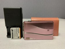 Fujifilm FinePix Z800EXR Pink Digital Camera 12.0MP EXR Sensor 5x Zoom
