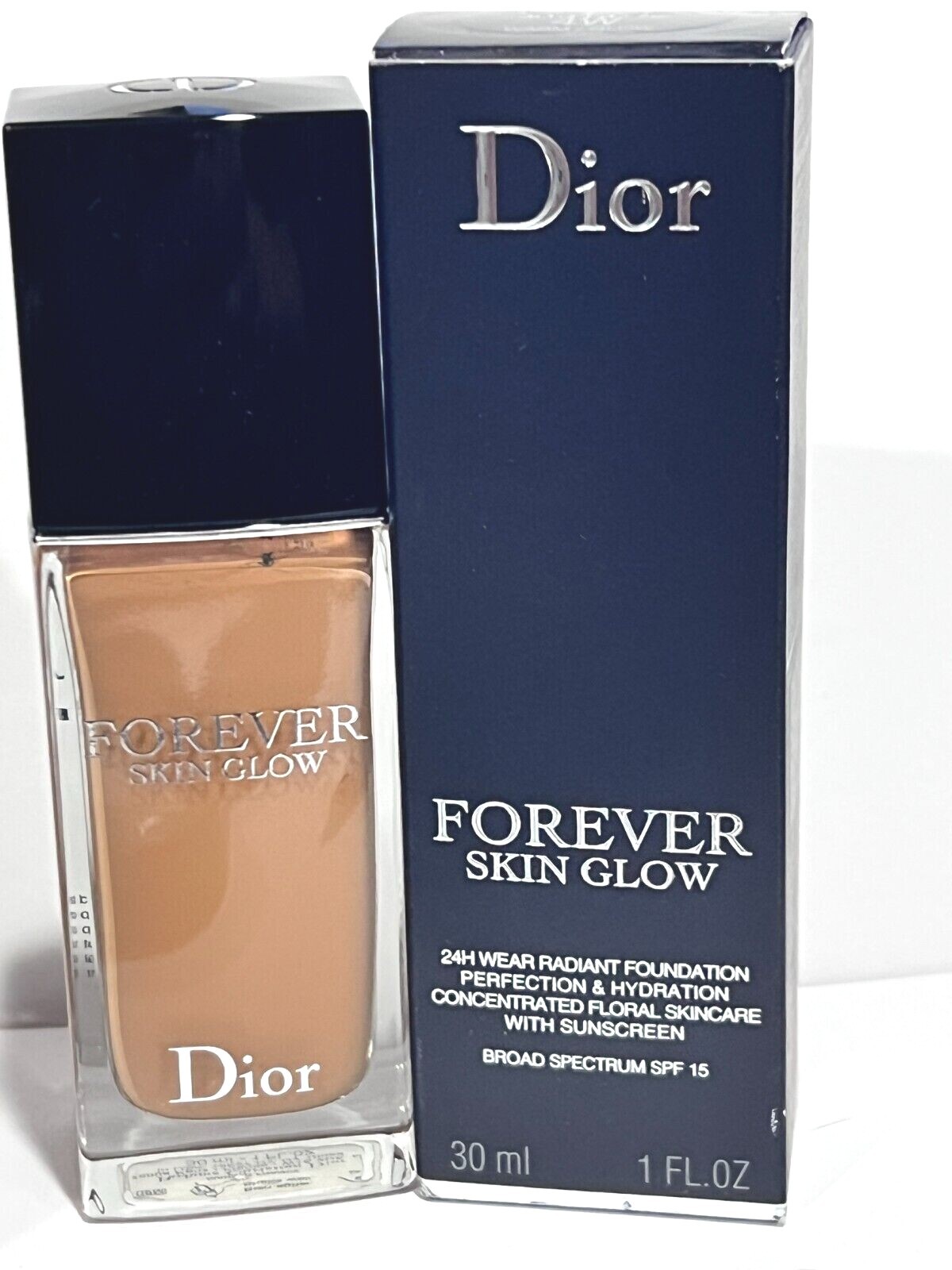 DIOR Forever Skin Glow 24H Radiant Foundation in 4W Warm Glow-image