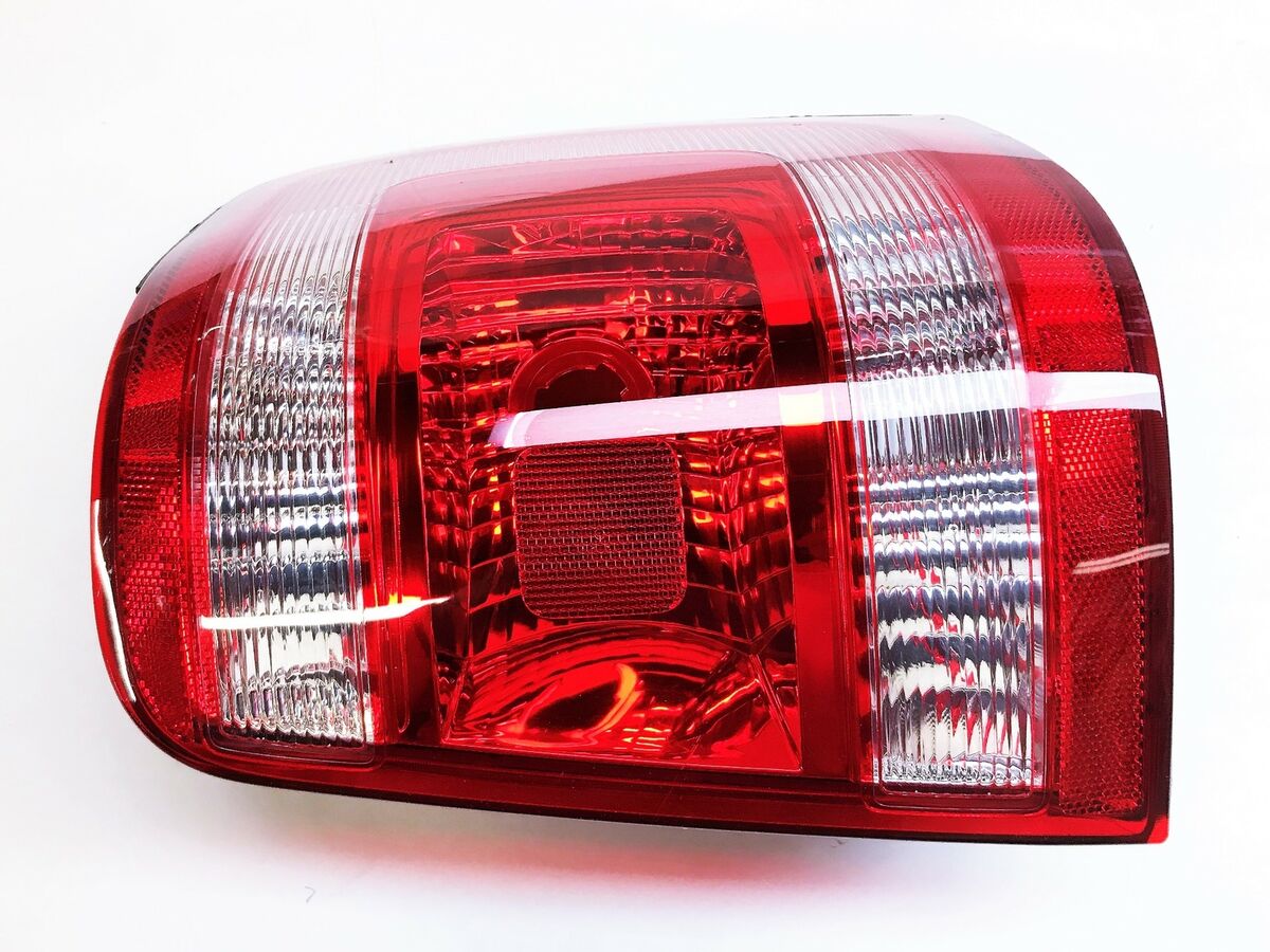 Ford OEM Rear Lamp Assembly 8L8Z-13404-ACP NOS | eBay Ford OEM Rear Lamp Assembly 8L8Z-13404-ACP NOS | eBay