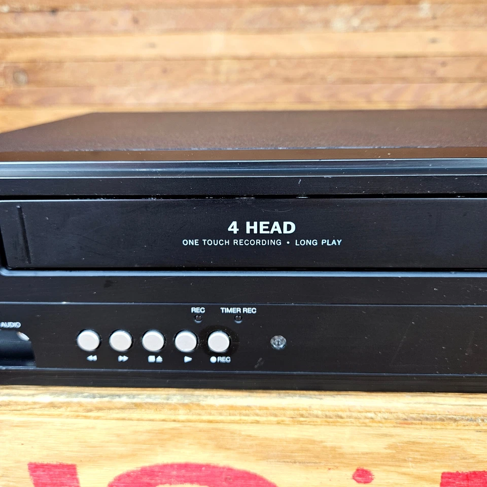 FUNAI DV220FX5 Dual Deck DVD Player / VCR Combo Tested. With Remote Video - Image 4 of 4