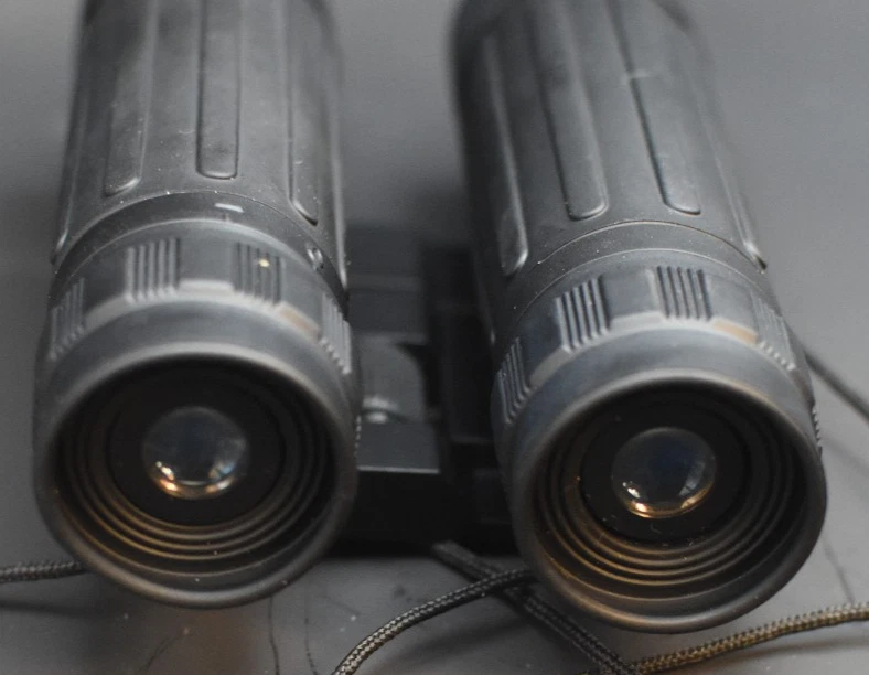 Minox 10x25 Compact Binoculars D&N Optics w/ Case & Manual Clear Optics - Image 3 of 4