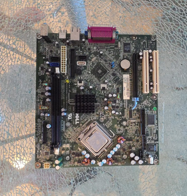Dell Motherboard CN-0TY915-70821-775-10RG