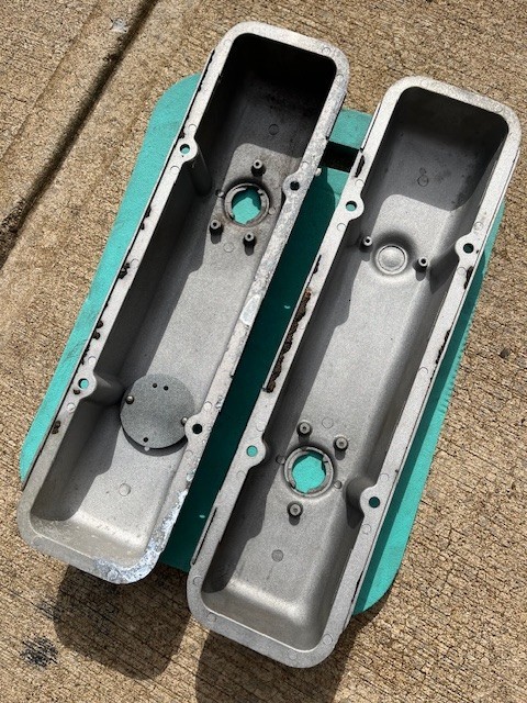 Edelbrock Classic Cast Aluminum Valve Covers for Chevy SBC 283 305 327 ...