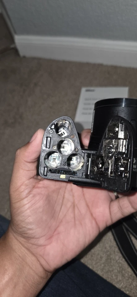 Cámara digital Nikon COOLPIX L310 negra zoom ancho 14,1 MP batería corrosión Foto 3 de 4