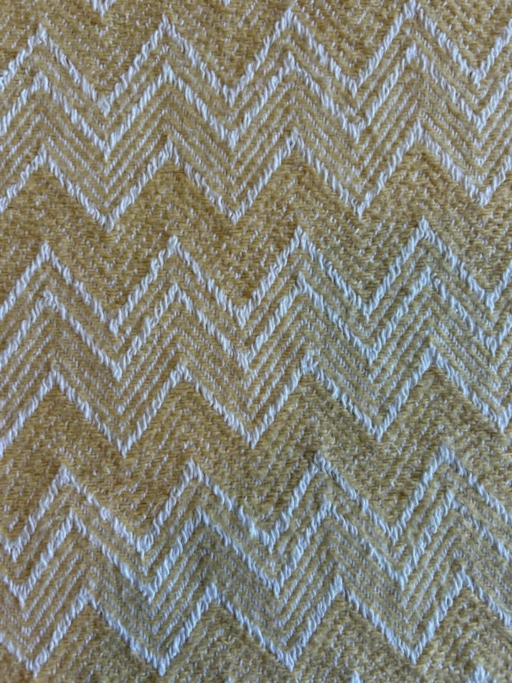 "Manta Peacock Alley amarillo blanco patrón Chevron borlas borde 46x60""" Foto 3 de 4