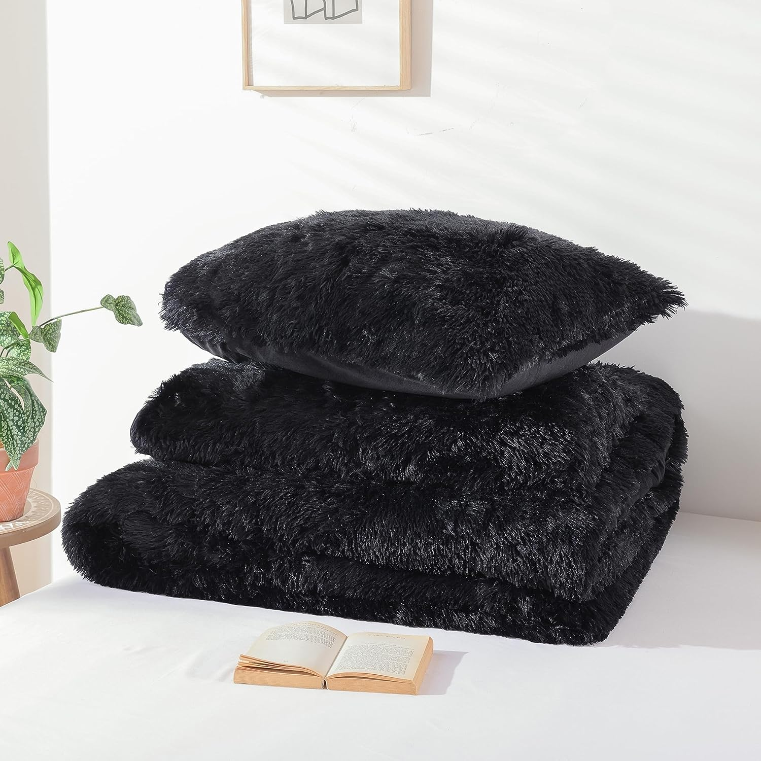 Faux Fur Comforter,Fuzzy Queen Comforter Set,Plush Black Comforter Set