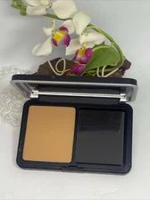 Make Up For Ever Matte Velvet Skin Blurring Powder Foundation - Y425 Honey - New