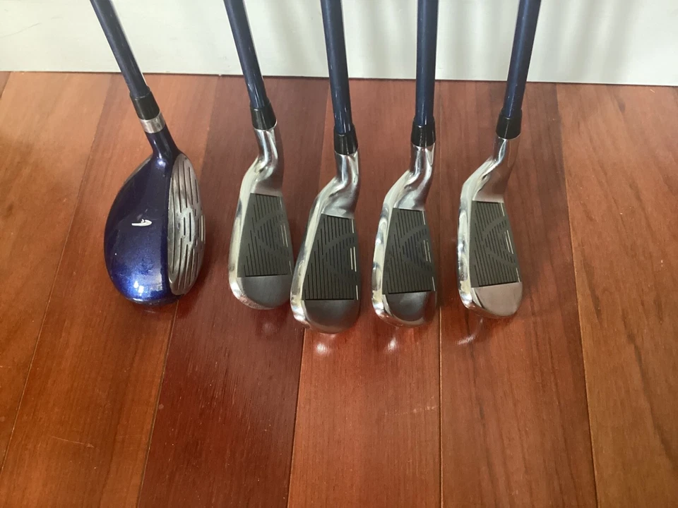 Tiger Shark TS 960 L Flex Graphite Shafts 6,7,8,9, Irons Hybrid 5 Wood - Image 4 of 4