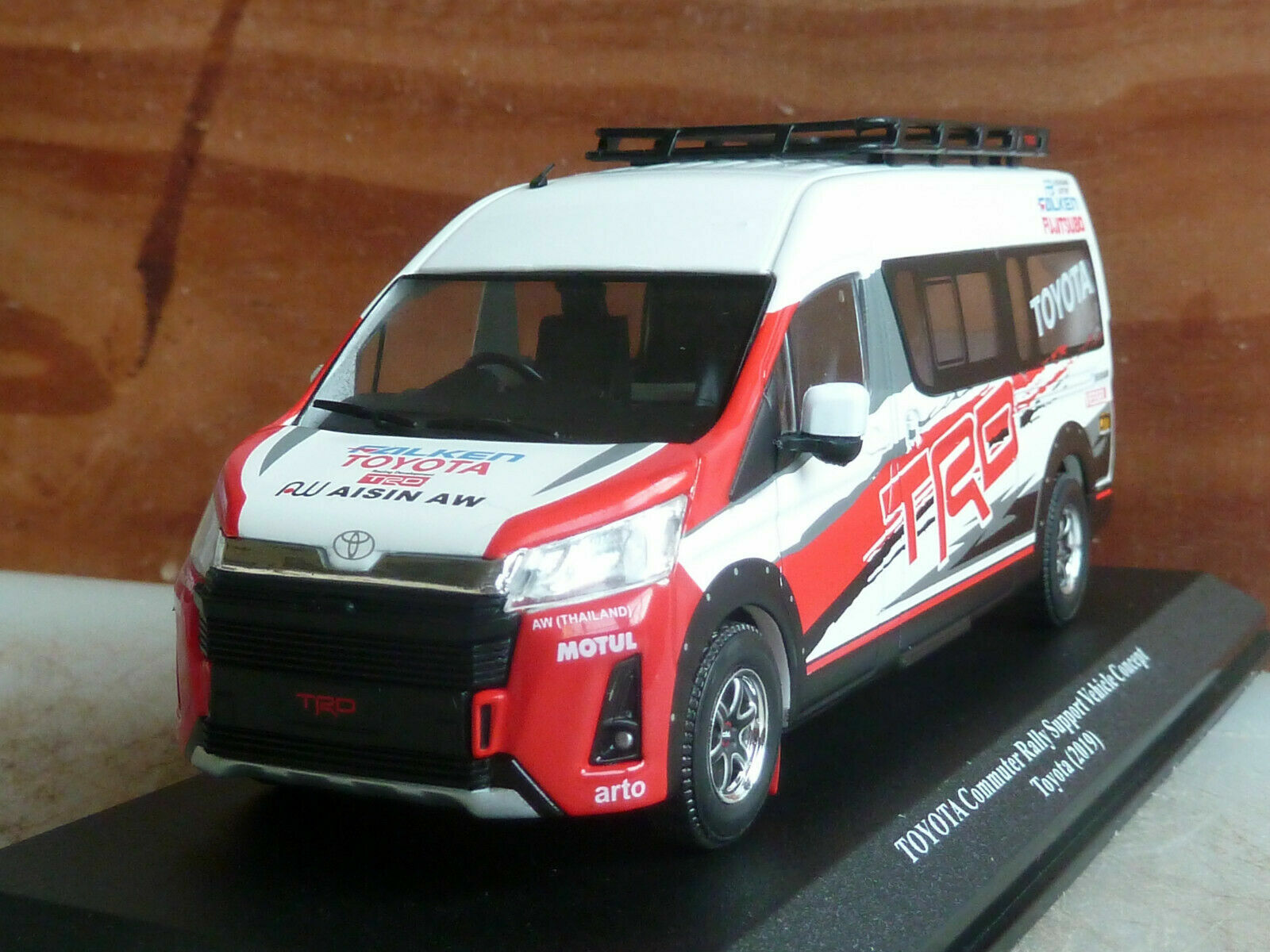 Miniature Toyota Commuter Ixo 1/43 rallye de collection en métal injecté