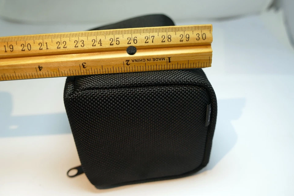 Estuche de lente blanda acolchado Sigma 4,5X3,5" para 60 mm DN LS-350K 90 mm 45 mm f2,8 DG 24 mm Foto 3 de 4