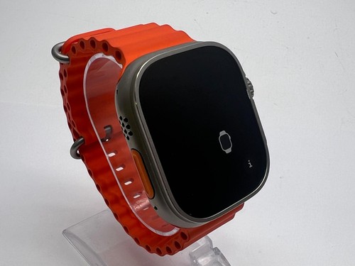 Apple Watch Ultra 2 49mm Titanium - Picture 3 of 6